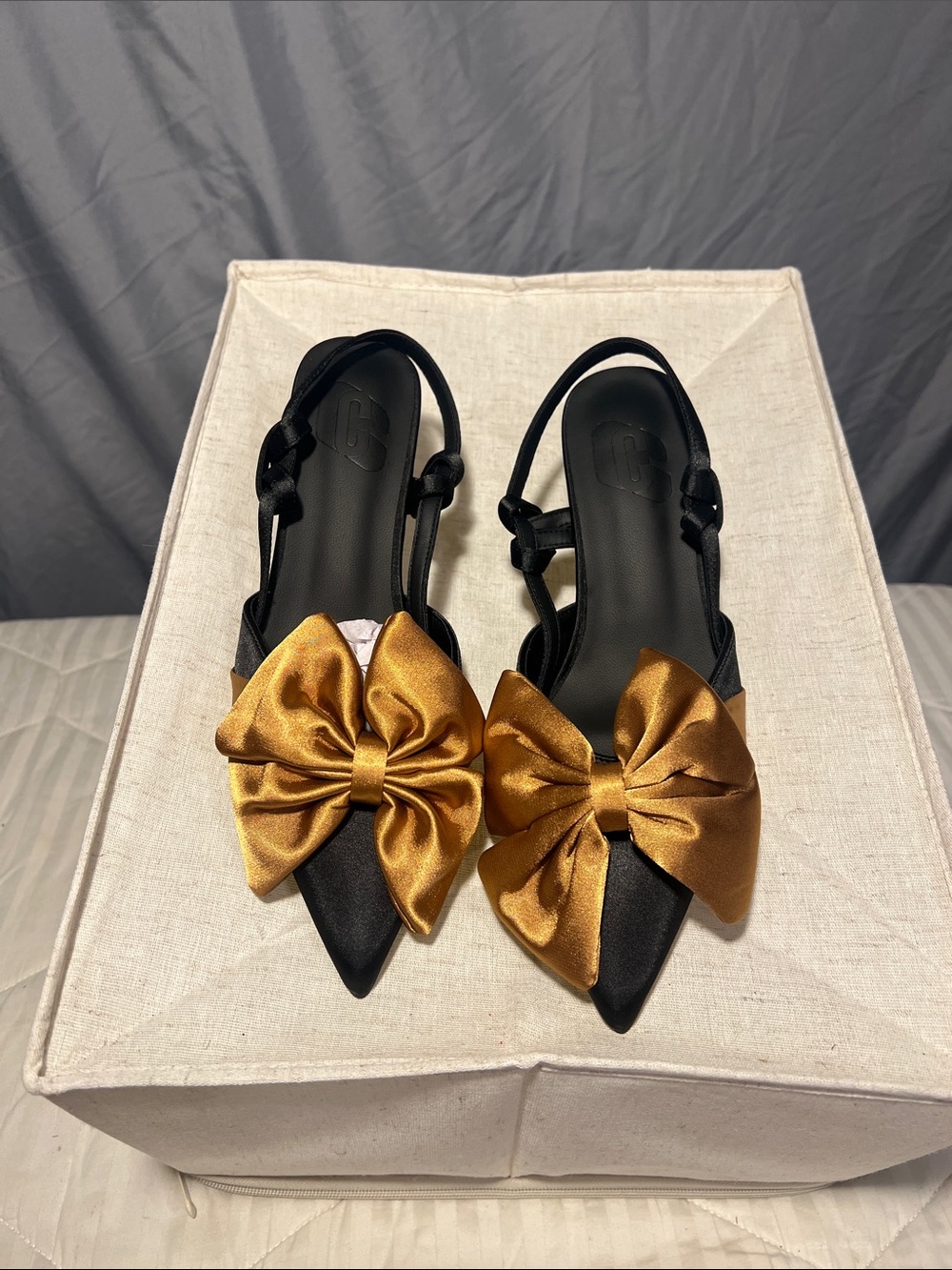 SHEIN Black Pointed Slingback Flats with Gold Satin Bows